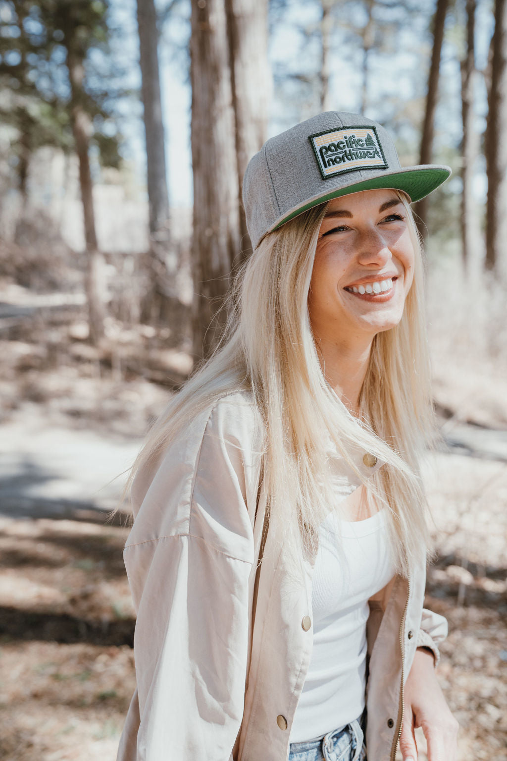 Emerald City Snapback Grey